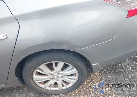 2014 Nissan Sentra Sl z USA, uszkodzony, nr VIN 3N1AB7AP2EY299719